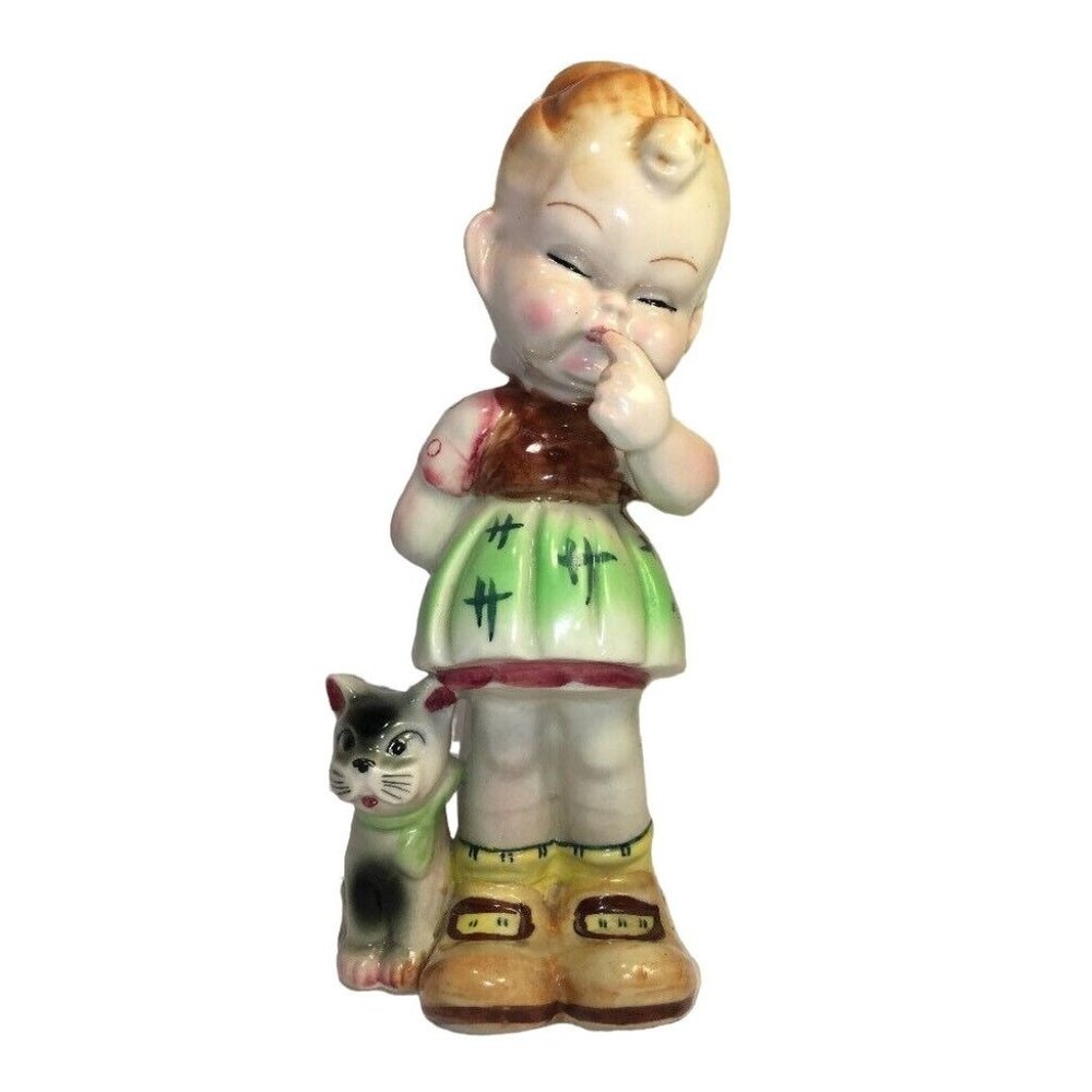 Vintage Kitsch Girl & Cat Figurine 8.5” Tall Ceramic Japan  Excellent Condition